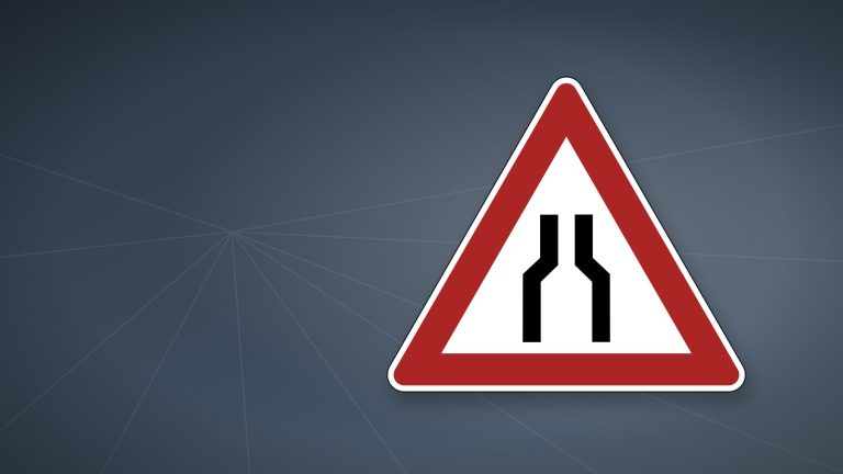 Es wird eng - Verkehrsschild